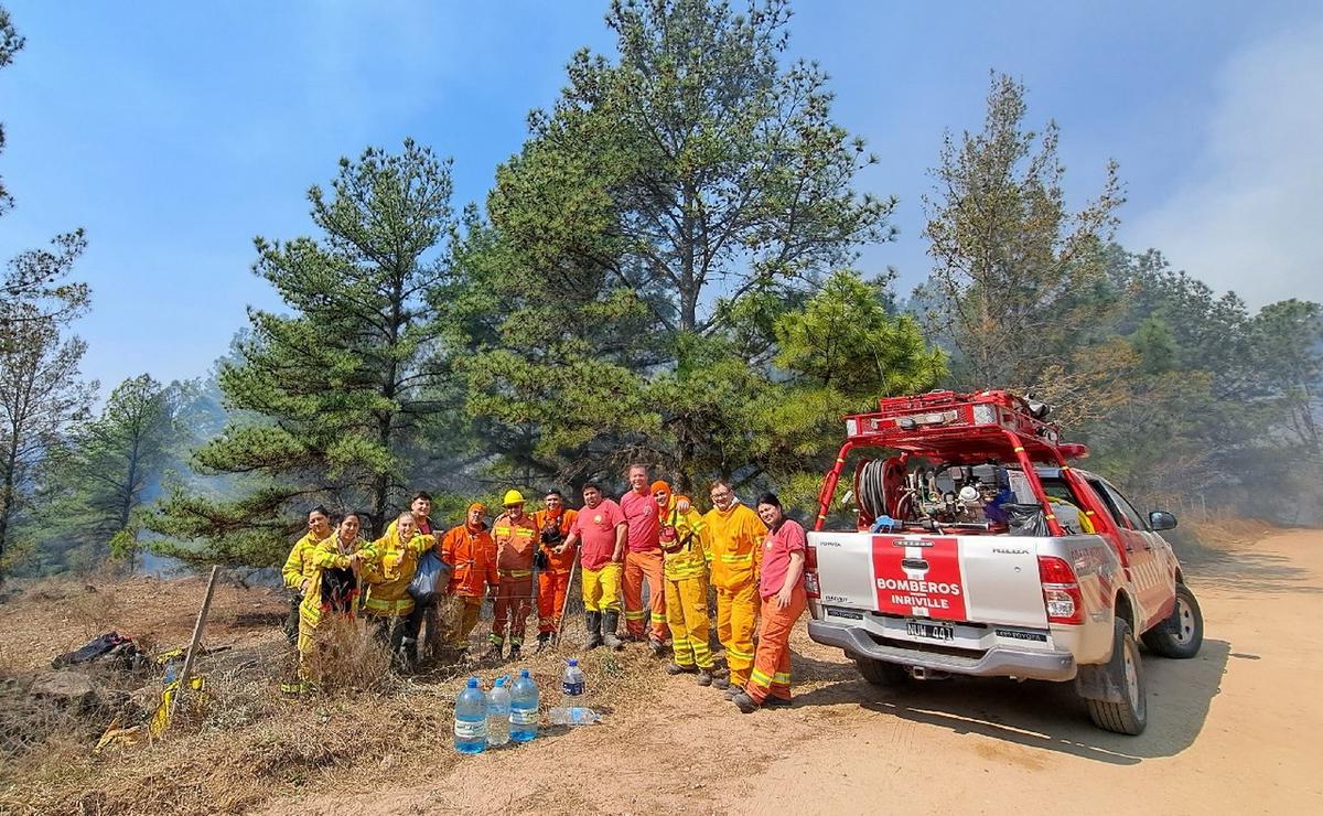 FOTO: Contuvieron el 60% del incendio en El Durazno. (Federico Borello/Cadena 3)