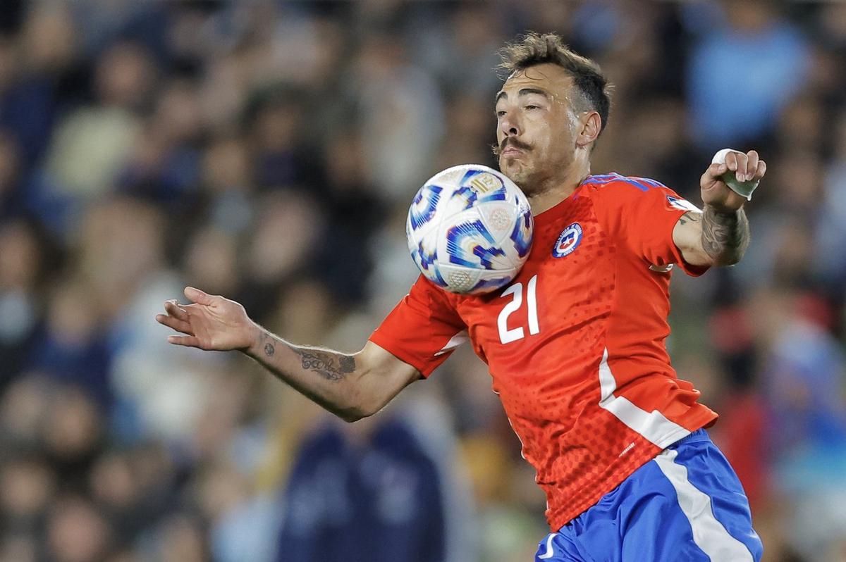 FOTO: Video: Matías Catalán, de Talleres, estrelló el palo con un cabezazo