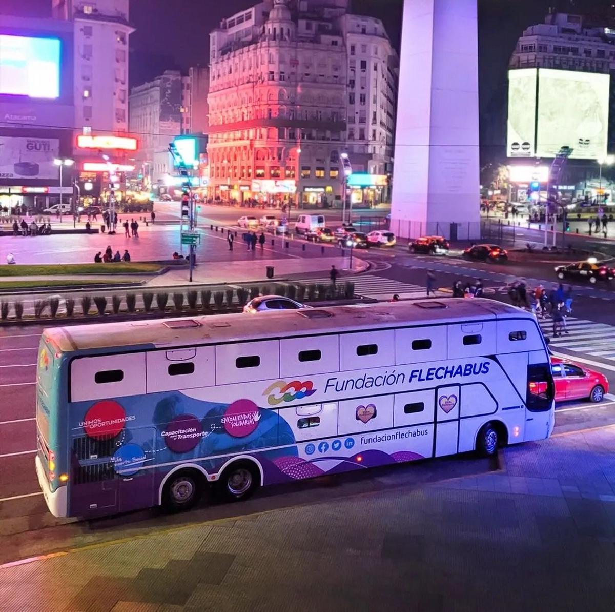 FOTO: Flecha Bus y la Red Federal de Turismo se unen para potenciar destinos