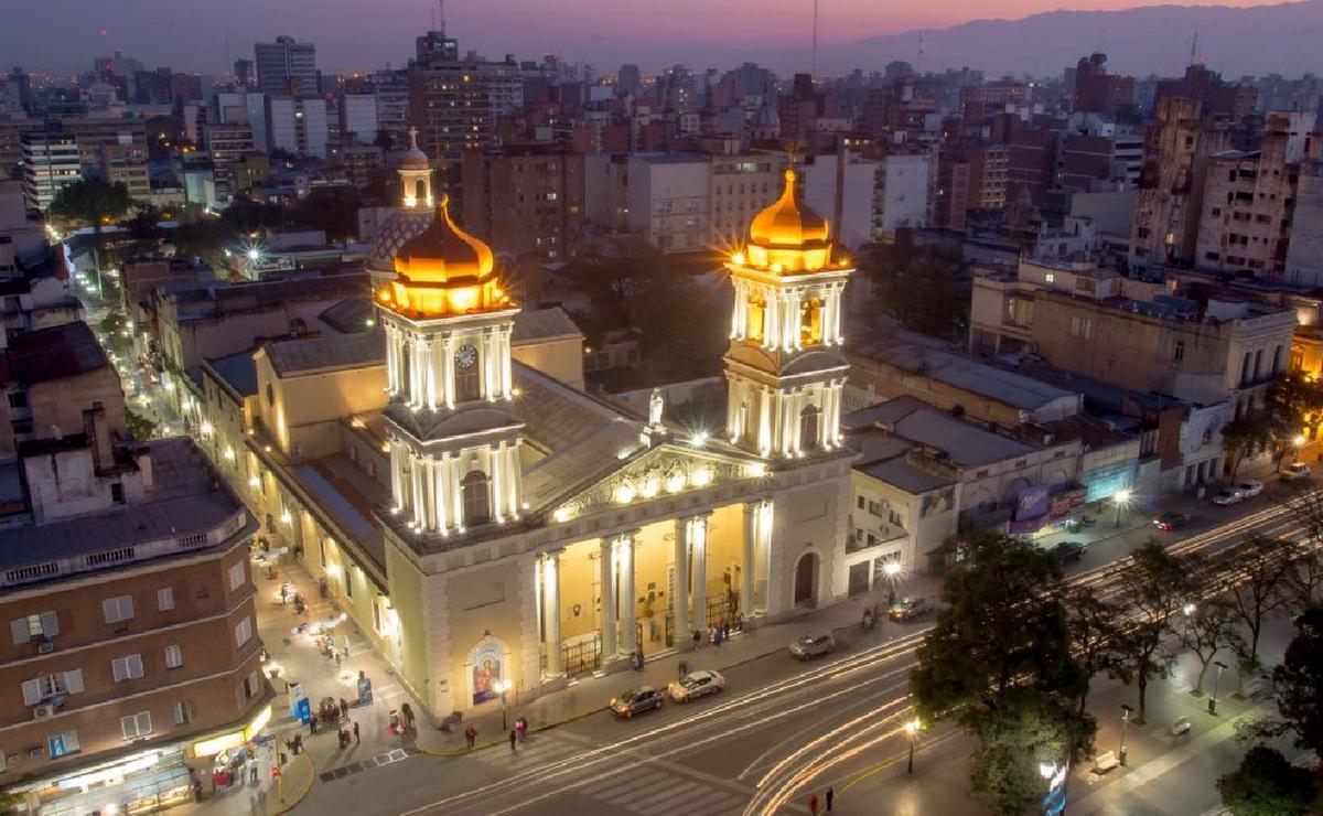 FOTO: La Iglesia Catedral Nuestra Señora de la Encarnación. (Tucumán Turismo)