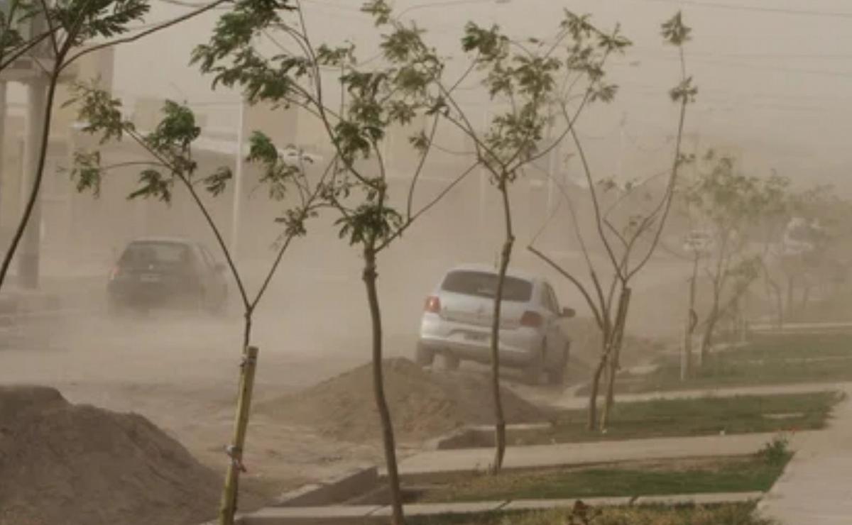 FOTO: Alerta meteorológica por vientos fuertes.