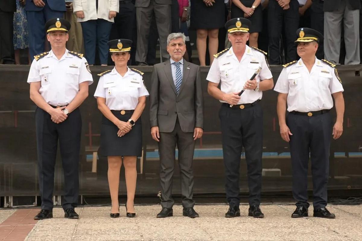 FOTO: En diciembre Quinteros puso en funciones a la nueva cúpula policial. (Archivo)