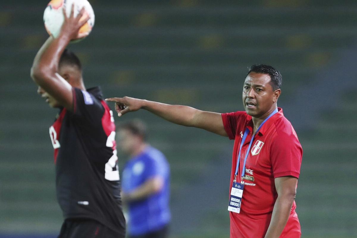 El peruano Nolberto Solano asumió como técnico de la selección de Pakistán  - Fútbol - Cadena Heat